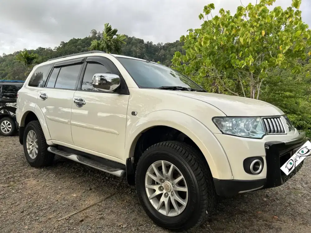 PAJERO 4X2 EXCEED 2012