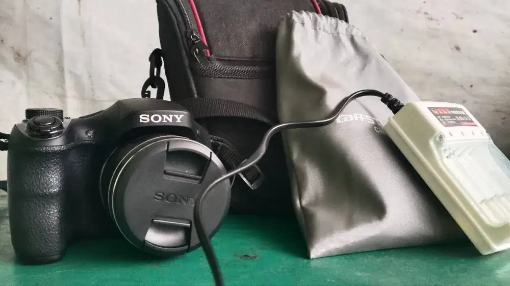 sony cybershot dsc h300