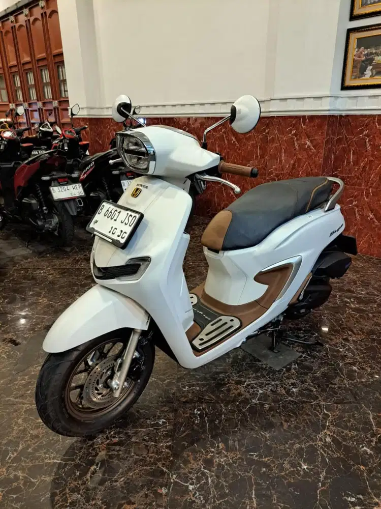 HUB DEDI DP 4 JT STYLO 160 ABS THN 2025 KM LOW KTP DAERAH BISA KREDIT