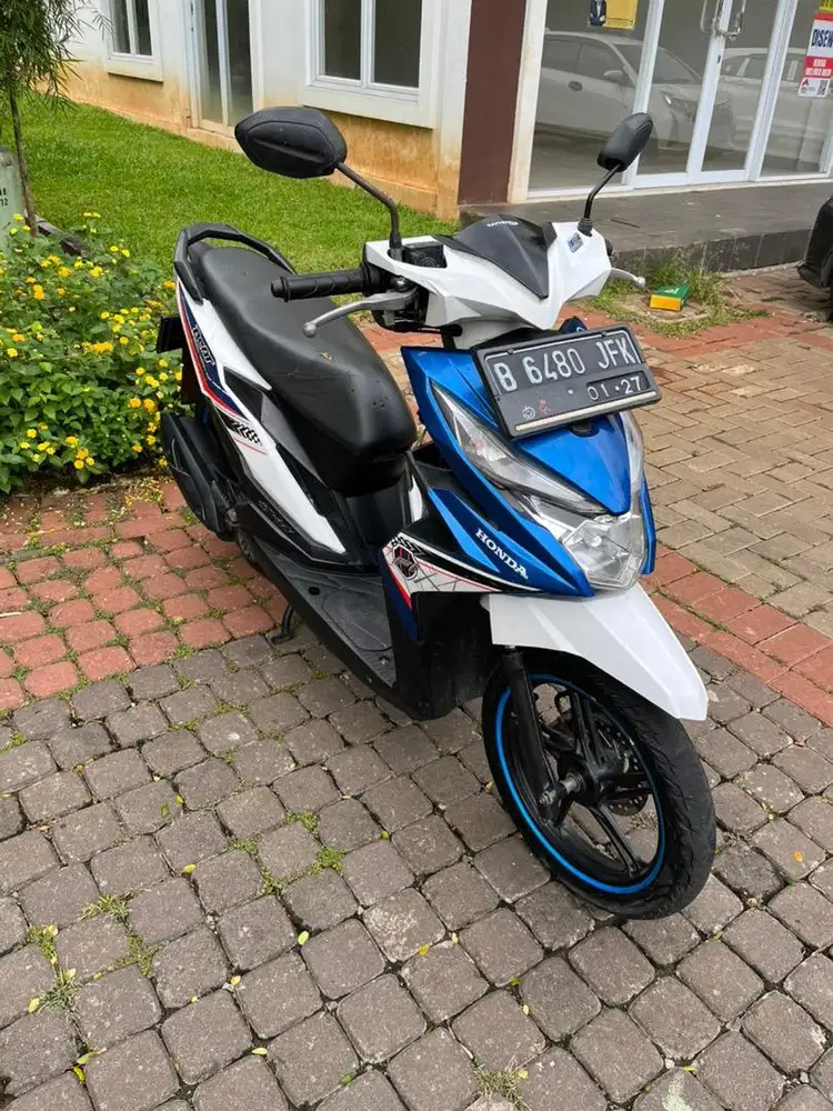 Beat Eco Cbs Biru Putih Gloosy