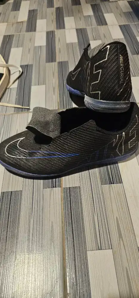 Sepatu Bekas Kondisi Gacor