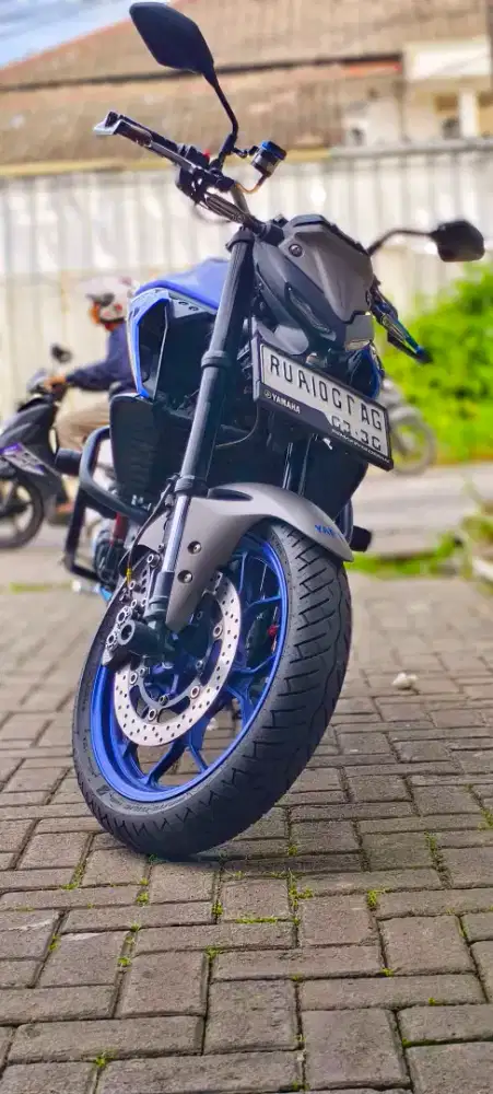 MT25 Silver Blue 2020