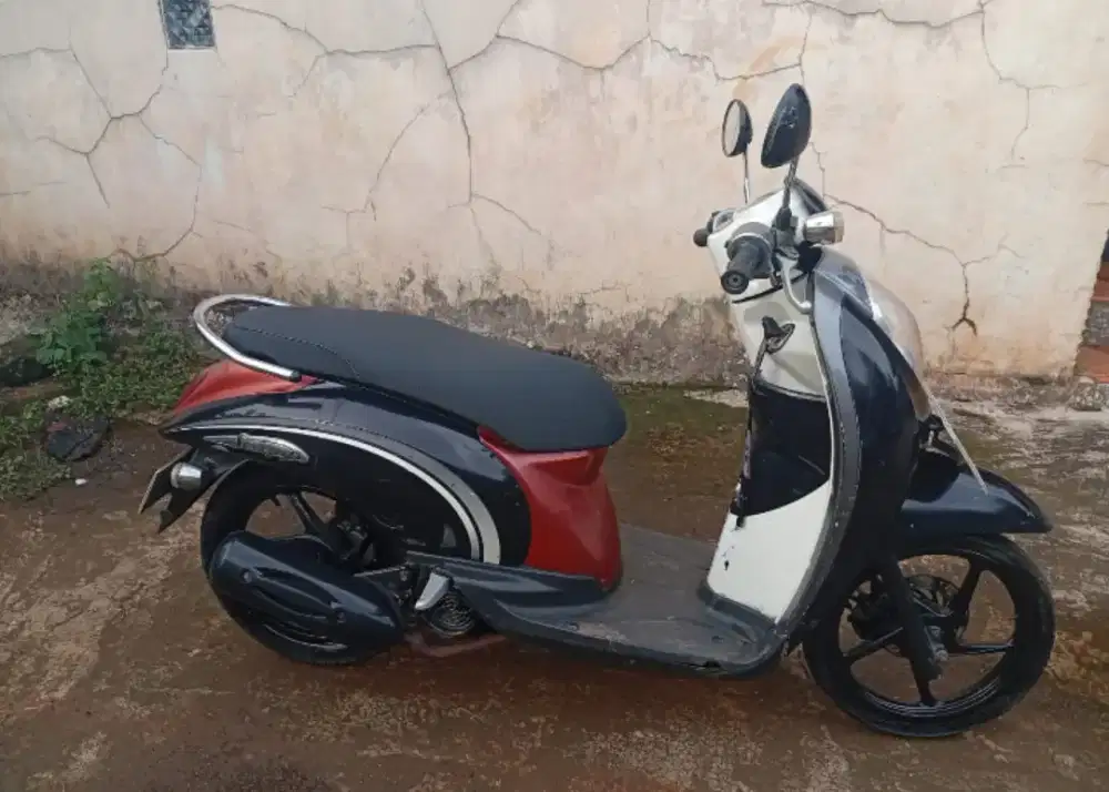Honda Scoopy tahun 2012