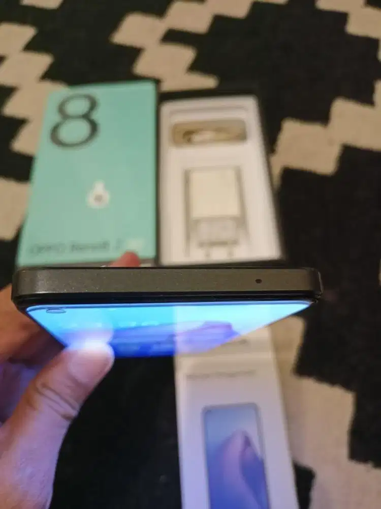 Oppo Reno 8Z 5G ram 8/256gb Black Mulus Like New minus fullset