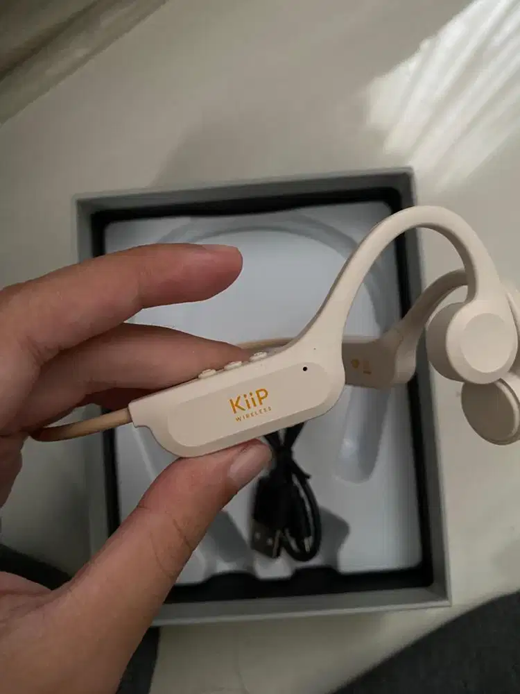 Earphone Headset  Bluetooth Headphone