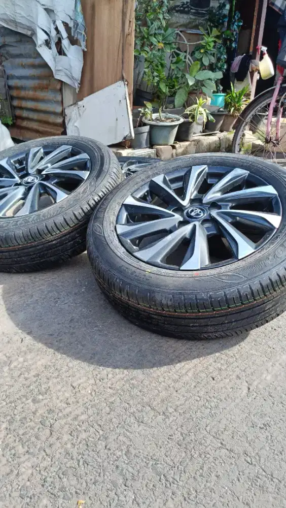 Jual velg voxy R17 original