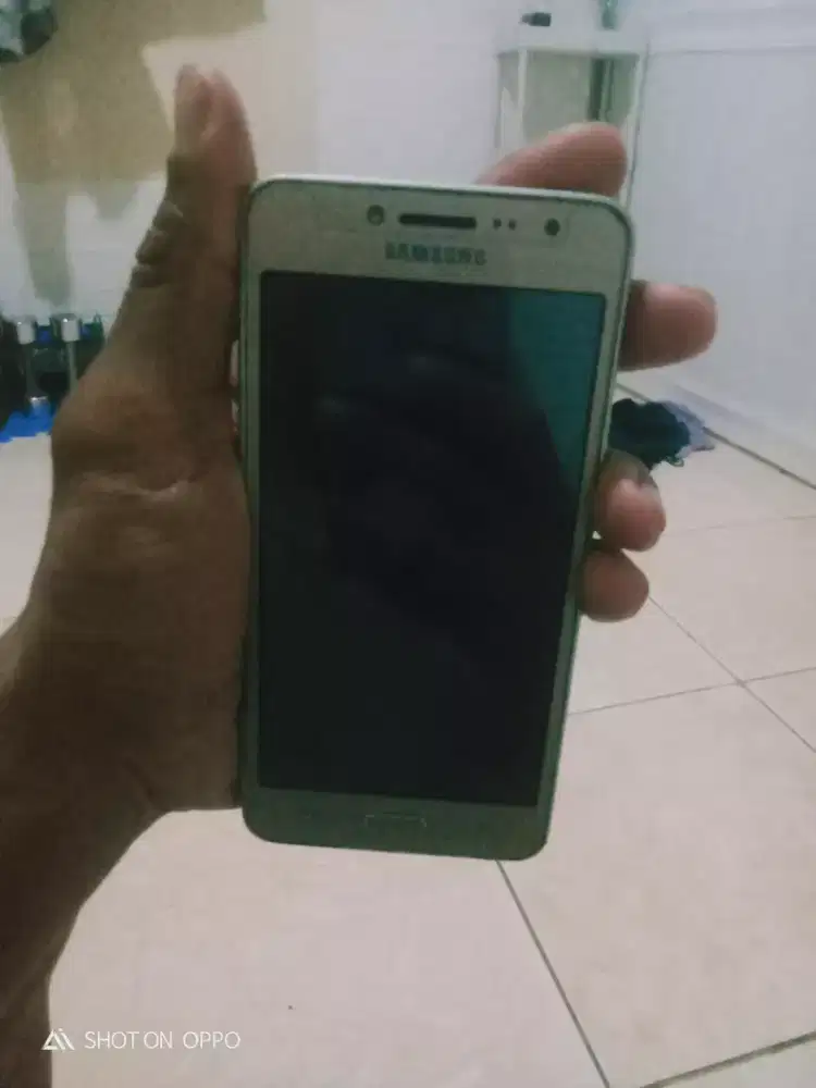 Dijual Hp samsung J2 prime msh bagus dn normal banget