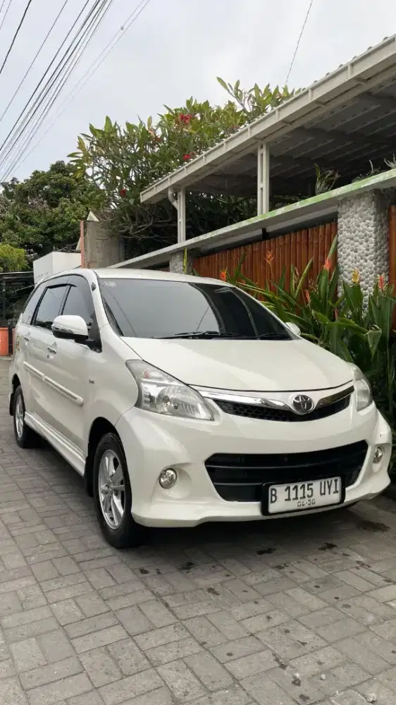 Avanza Veloz Luxury 1.5 2015 A/T