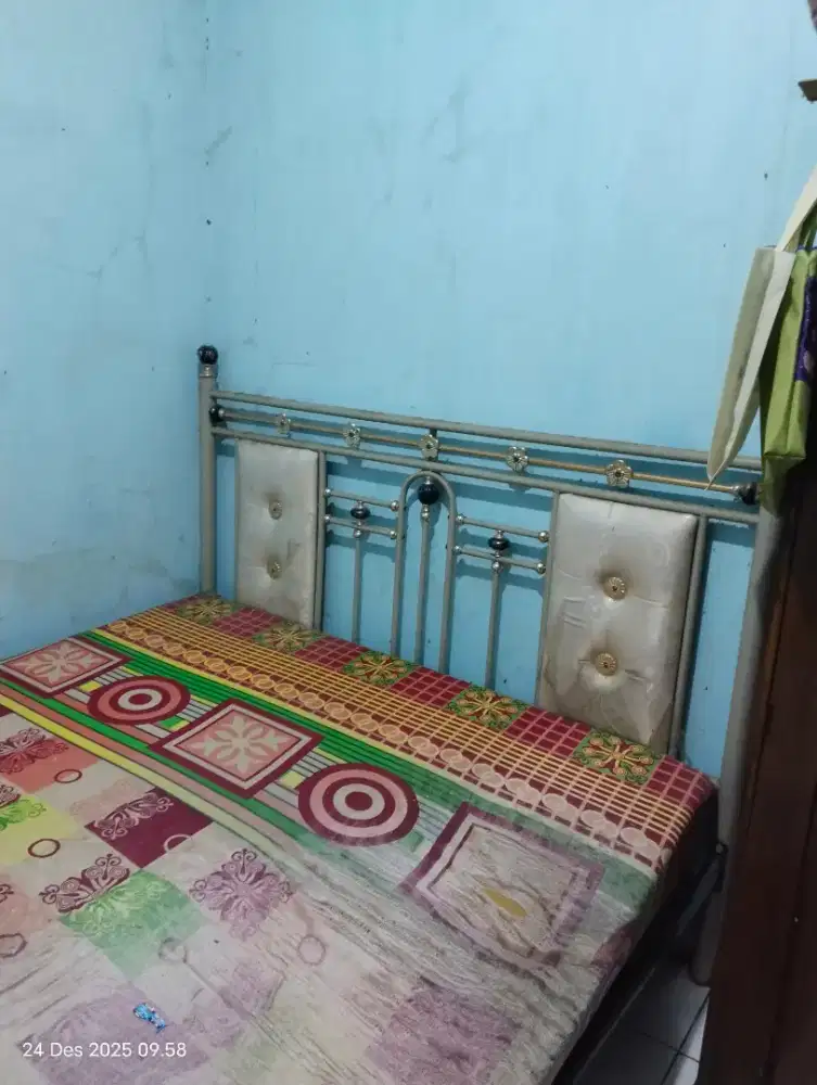 Ranjang besi 160 x 200