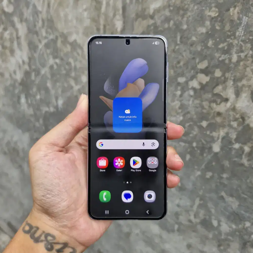 Samsung Z Flip 4 5G - 8 512Gb | Bekas | Second | 2nd