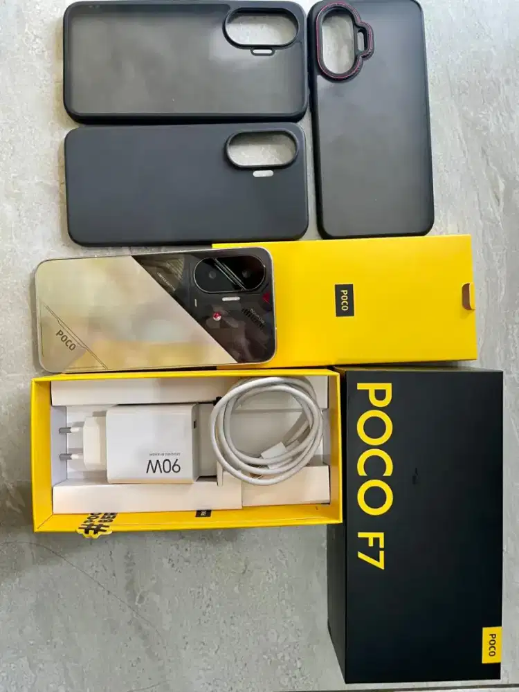 POCO F7 512GB FULLSET MULUS GARANSI PANJANG
