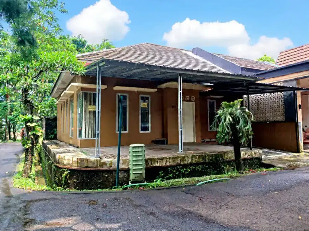 DIJUAL RUMAH BAGUS MEWAH HOOK STRATEGIS SIAP HUNI HARGA NEGO FURNISH SENTUL CITY SSR934
