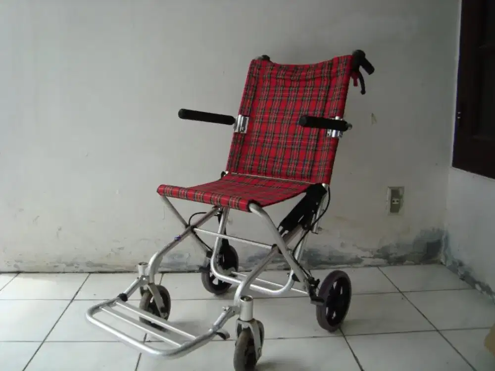 Kursi Roda Travel Lipat Second