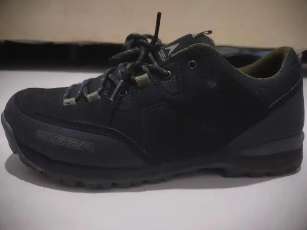 Sepatu merk Eiger