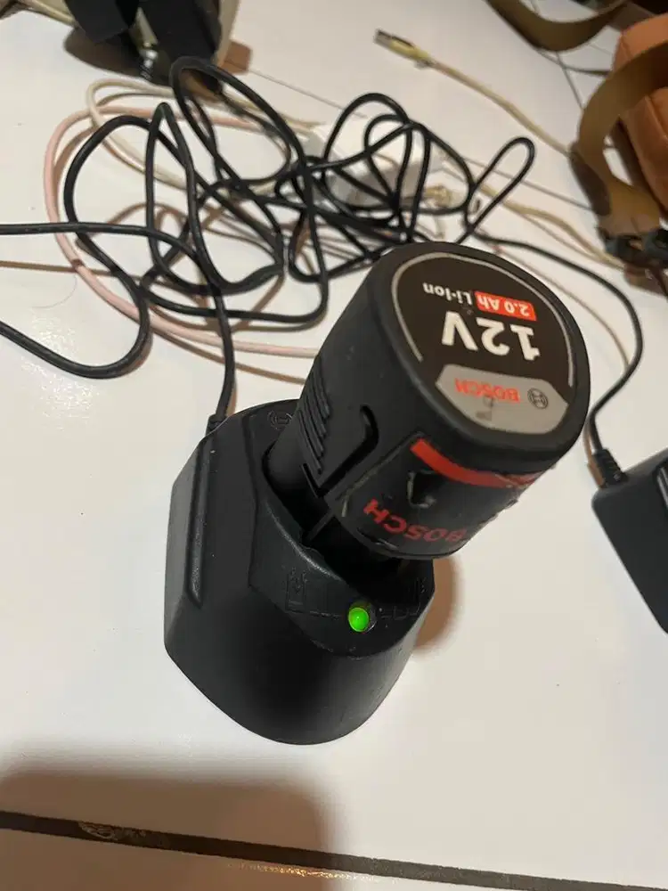 Charger Baterai Bosch original(tanpa baterai)