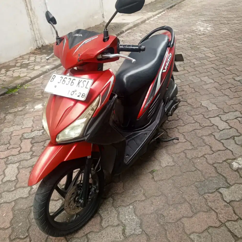 VARIO LED 110 F1 tahun 2014