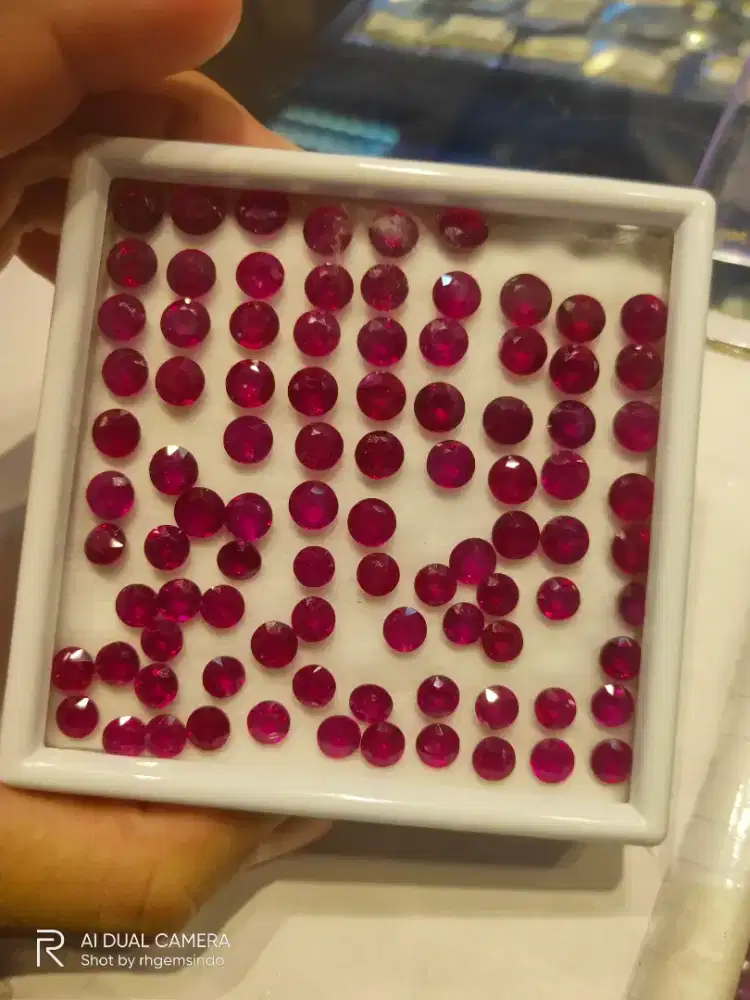 Batu permata Ruby Pigeon Blood kwalitas pilihan