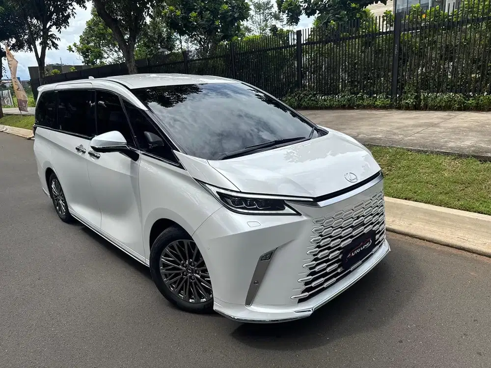 lexus lm350 hybrid 2025 nik 2024 km7000!PPF vkool 65jt!likenew!perfect