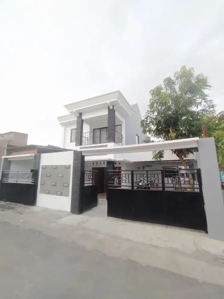 Disewakan Rumah Bagus & Luas 2 Lantai lokasi Selatan Konimex, Cemani.