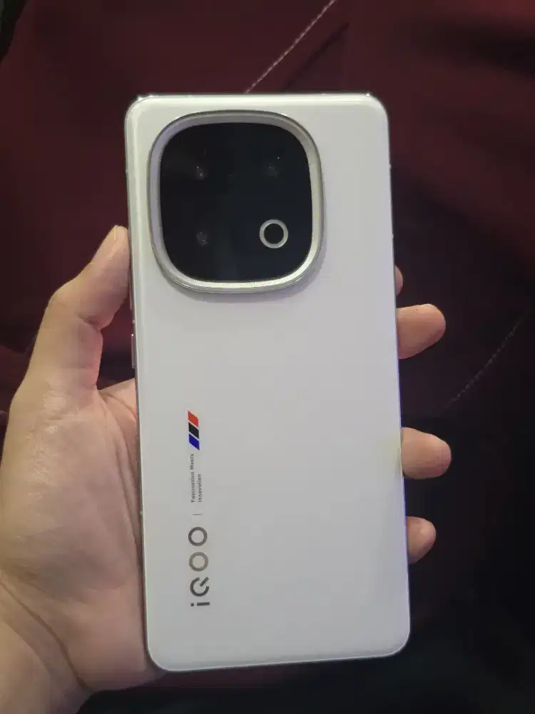 Iqoo 13 16+16/1TBGB WHITE garansi desember 2025 11.5jt