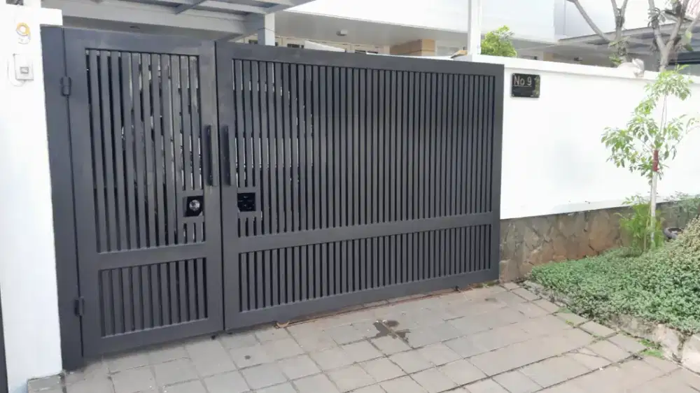 Pintu pagar minimalis