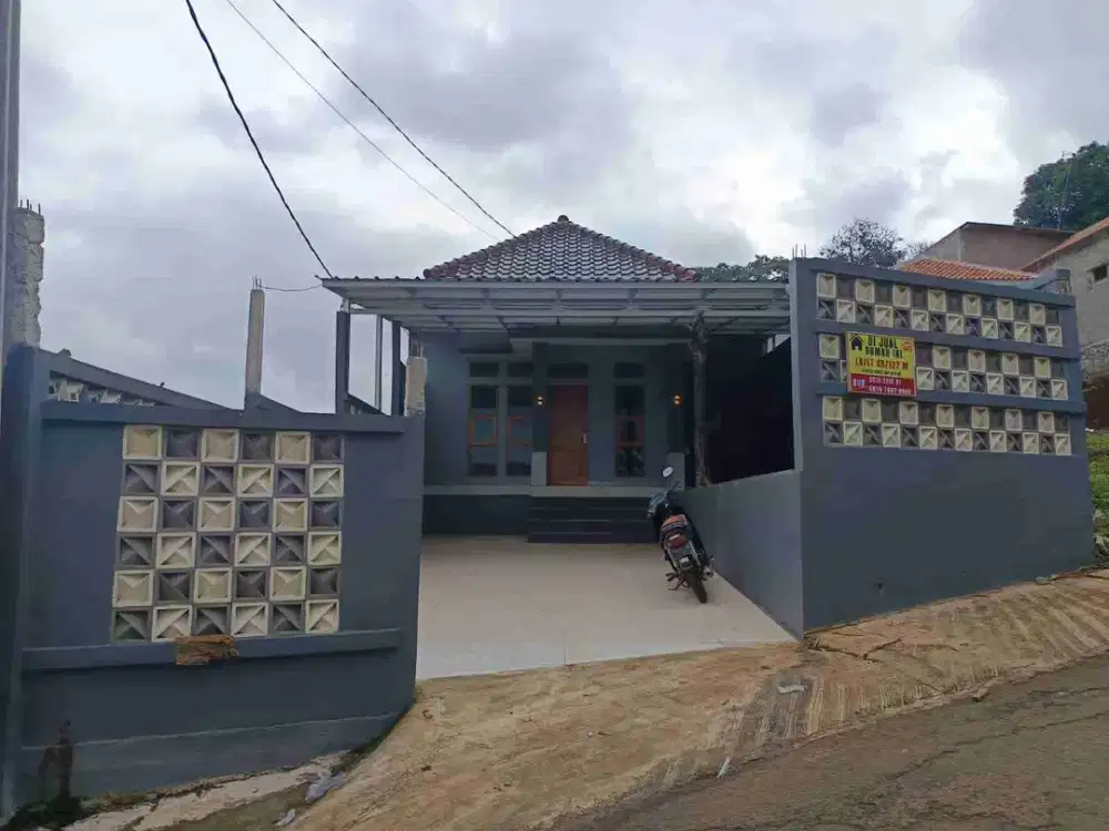 Rumah Siap Huni Tanah Luas Dekat Tol Cileunyi
