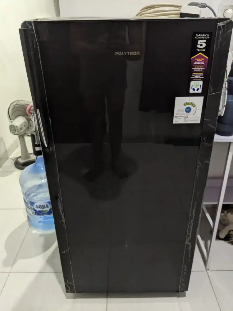Kulkas 1 Pintu Polytron
