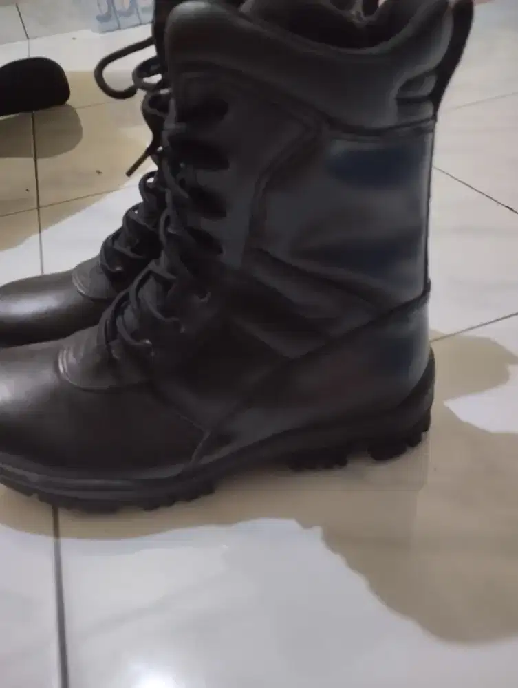 Sepatu PDL TNI/Polisi