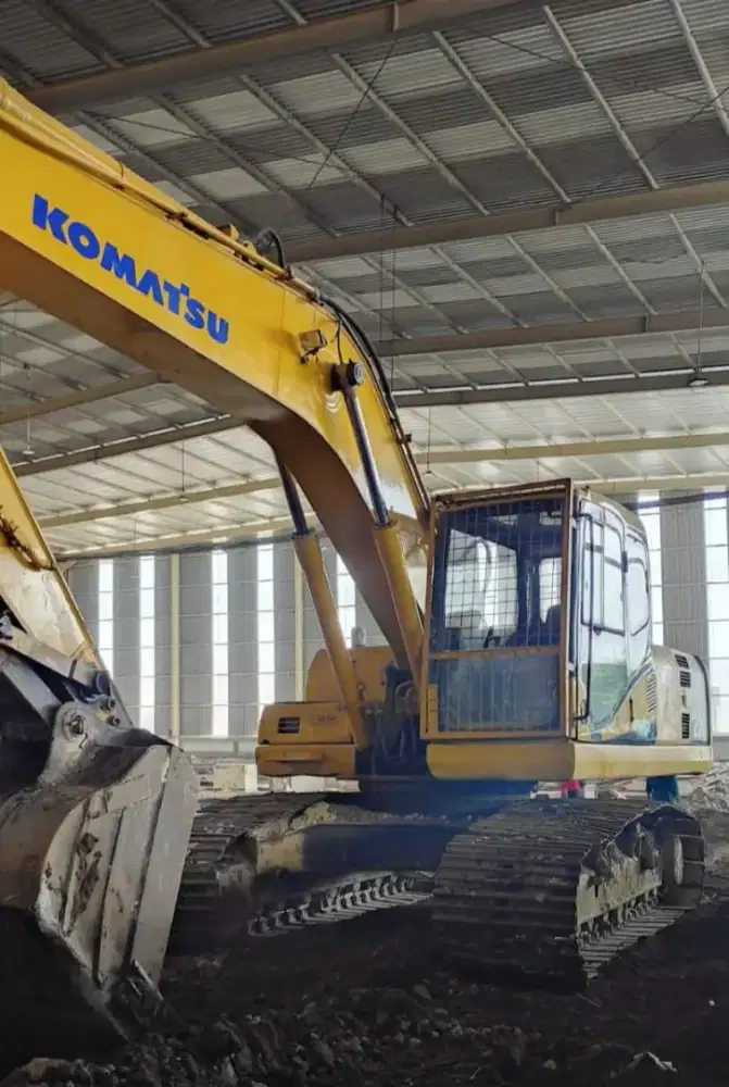 Sewa Excavator PC 75/78 - All in (Operator & BBM)