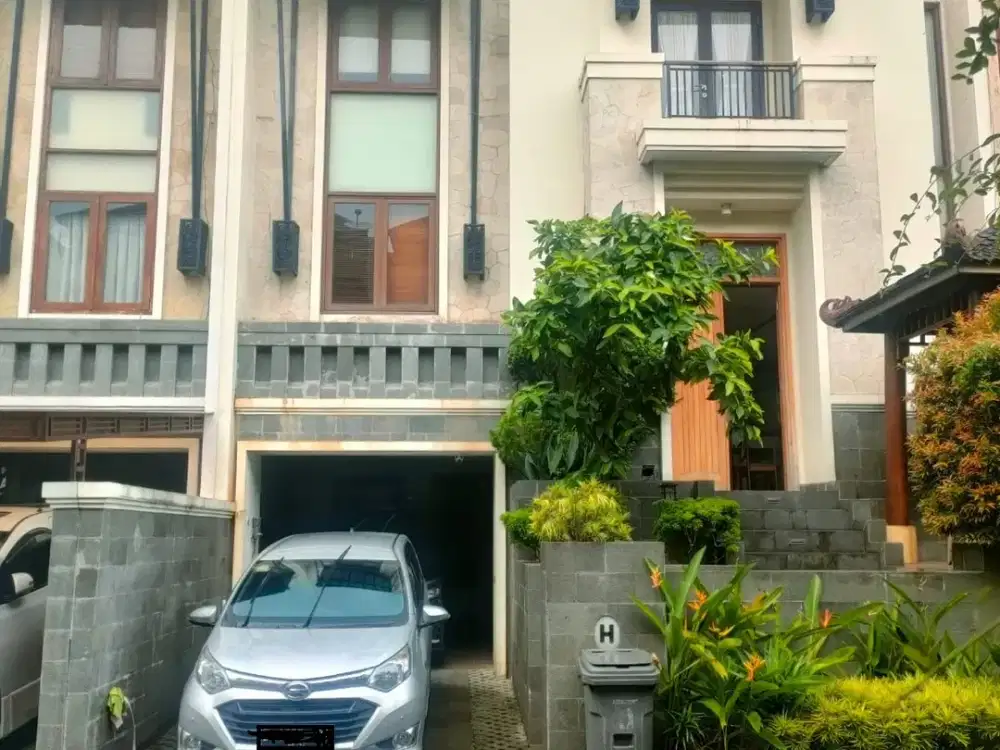 RUMAH MEWAH SIAP HUNI  FURNISHED DALAM CLUSTER JL DURIAN JAGAKARSA