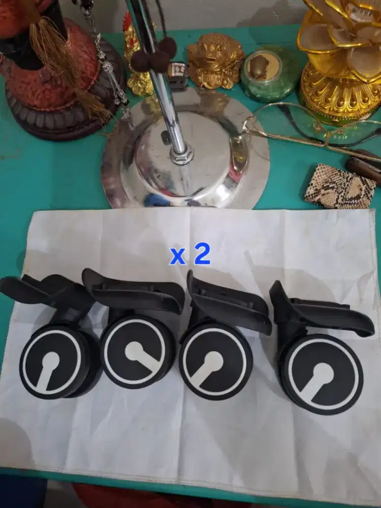 Roda koper untuk koper 
Logel dan samsonite uk 2 
Dan juga menerima j