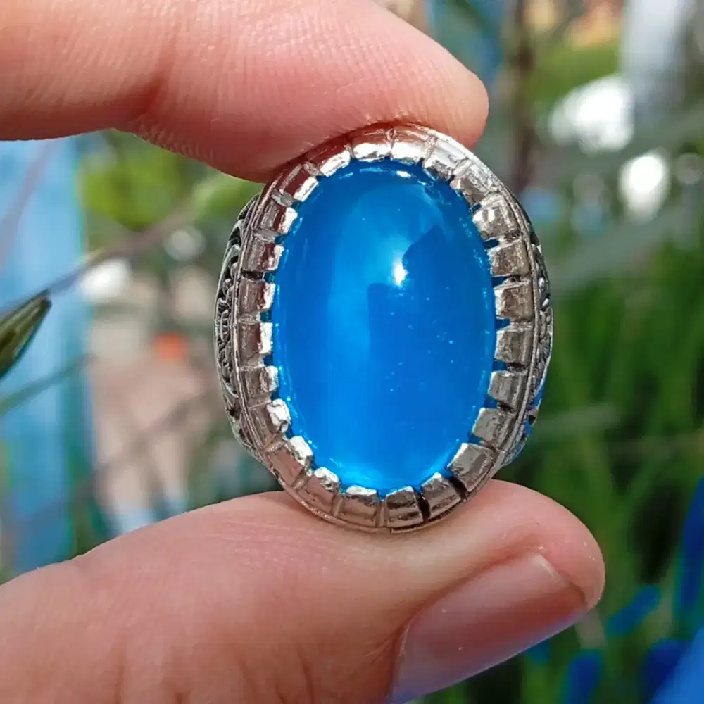 Giok Biru Elektrik Natural Quartize Quartz 15.45 ct treatment Color