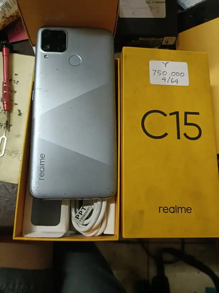 Murah hp Realme C15 4/64 lkp normal, bs TT