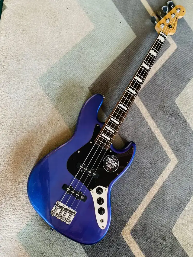 Bass fender jazz custom (metalix purple)