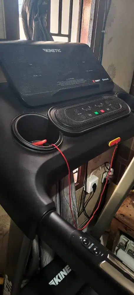 Kinetic Motorized Smart Treadmill 1.25 HP 12P