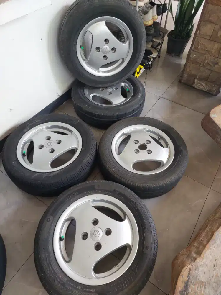 velg dan ban karimun kotak R13