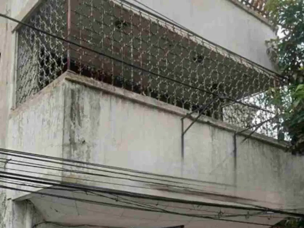 Jual Ruko 2.5 lt @ Genteng Besar