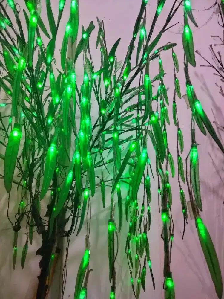 DiCari 1 pria single untuk jaga toko