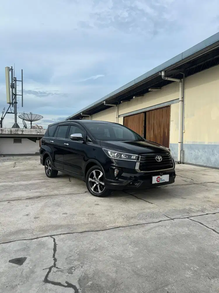 Toyota Kijang Innova Venturer Diesel 2021 Low Km