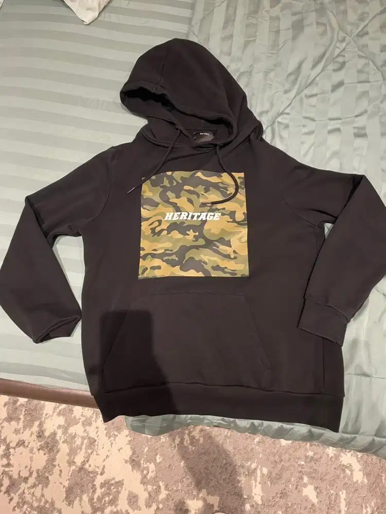 Preloved hodie Berskha