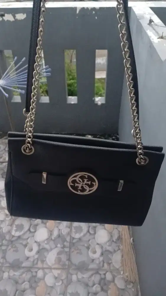 Preloved Tas Guess Original