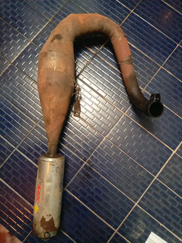 Kenalpot vespa clasic