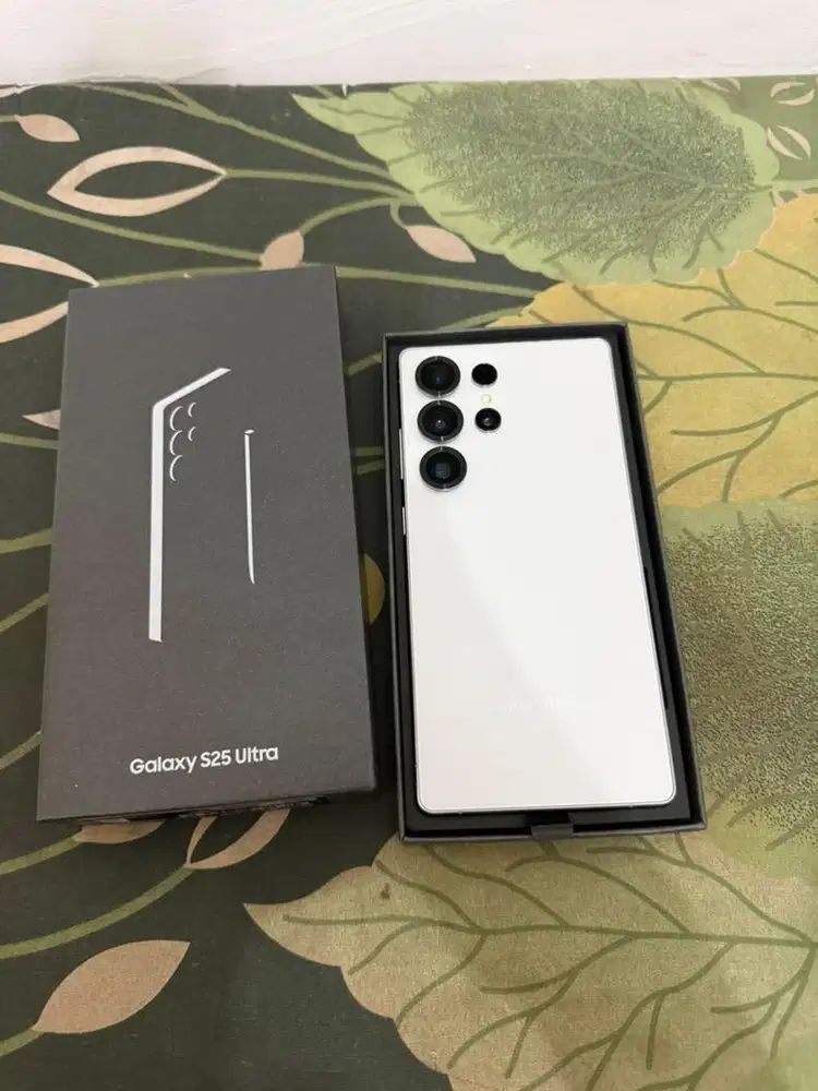 Samsung s25 Ultra 12/512 Sein