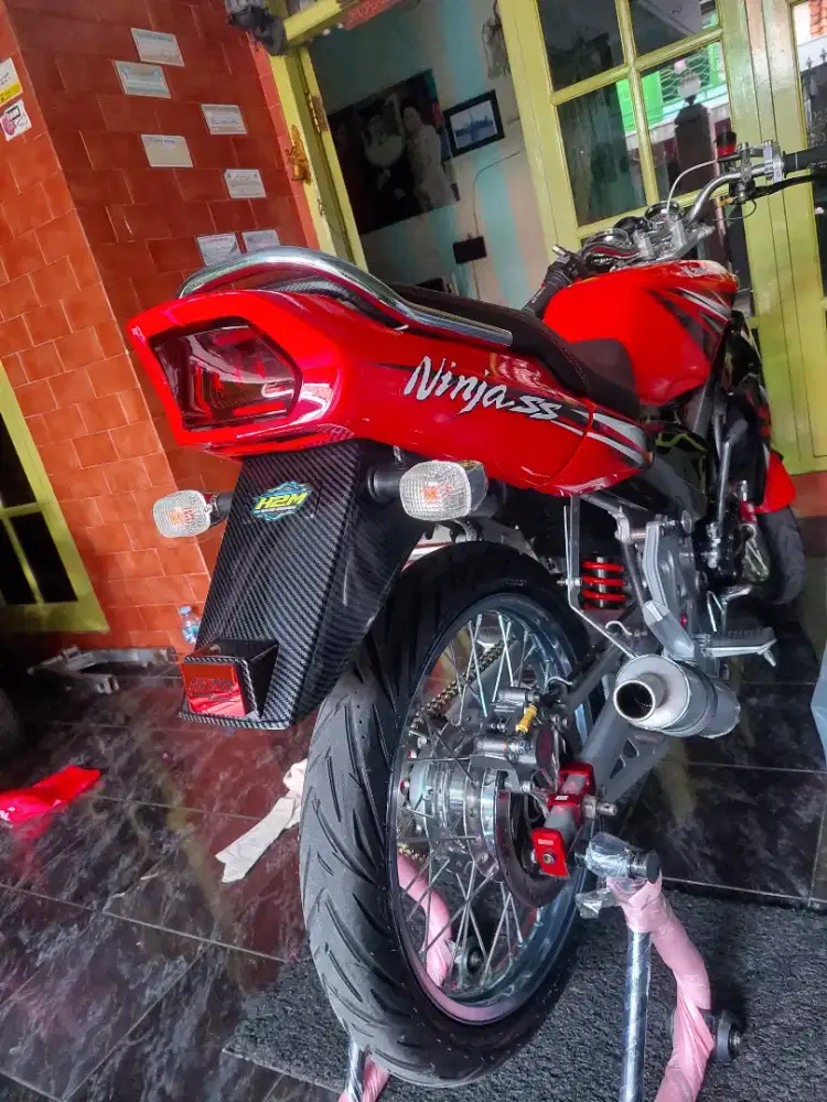 Di jual kawasaki ninja 2005