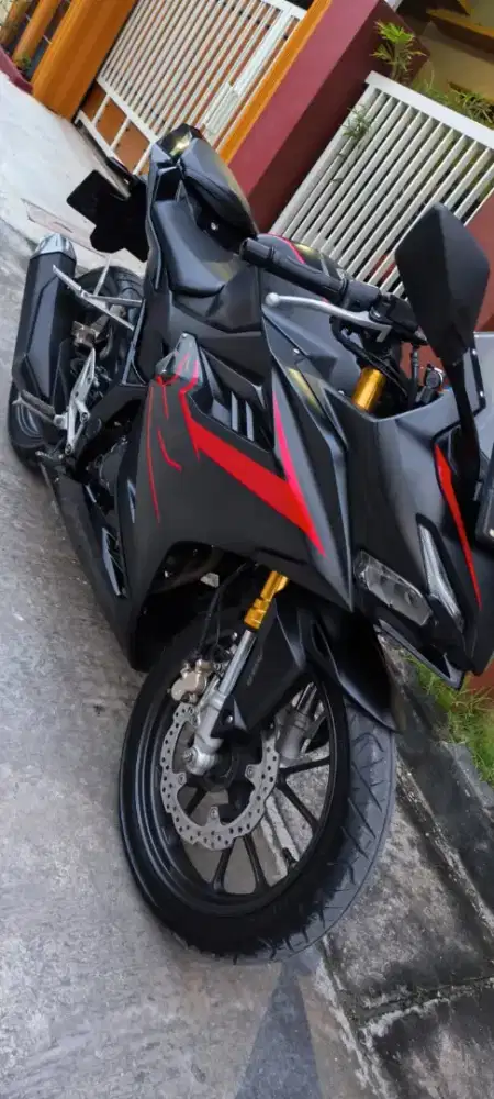 Cbr150 ABS 2022 seperti baru