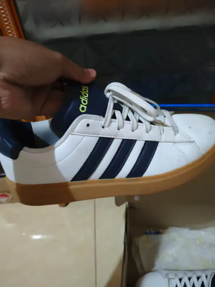 Sepatu Adidas original