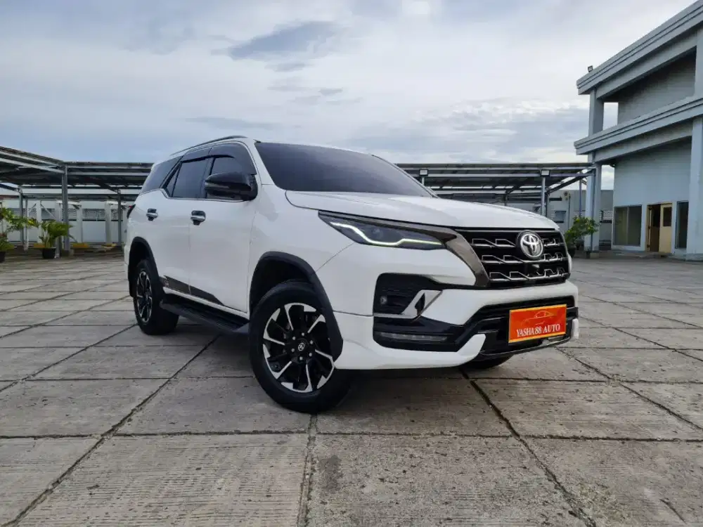 Fortuner gr at 2.4 thn 2021