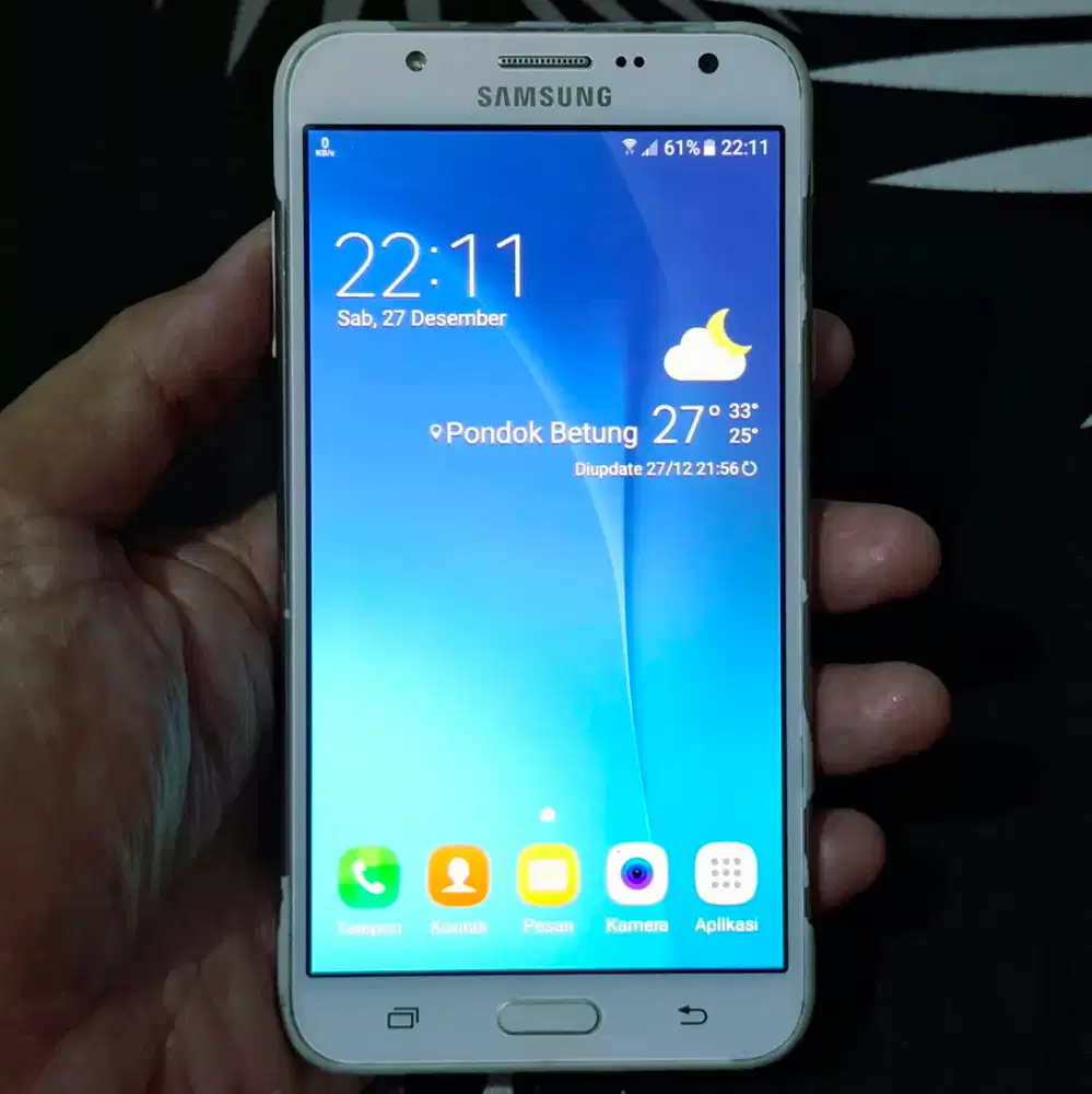 Samsung Galaxy J7 2015 (SM-J700F) - 1,5/16 GB - 4G LTE