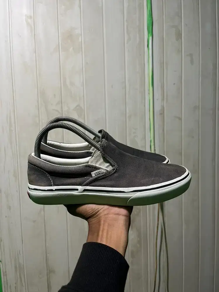Sepatu Vans Slip On Black White Origin