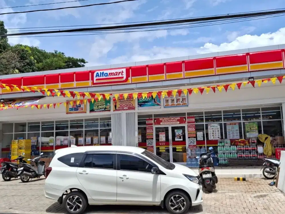 Alfamart Beserta Isinya di Puri Cipageran Indah Cimahi
